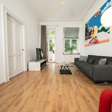 White 60 Qm Apartment - Zentral - Balkon - Messe Дюссельдорф Экстерьер фото