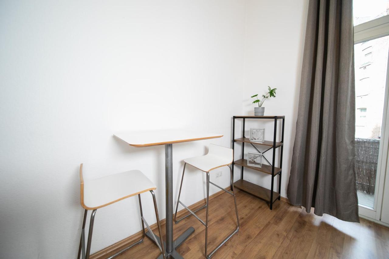 White 60 Qm Apartment - Zentral - Balkon - Messe Дюссельдорф Экстерьер фото